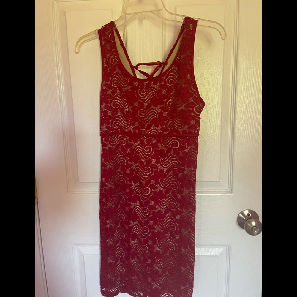 Red lace mini